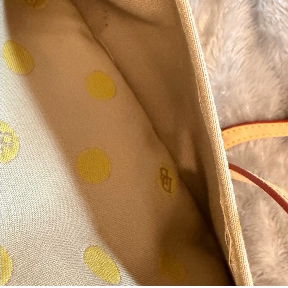 Dooney & Bourke Tan Y2K Vintage Crossbody Bag with Yellow Polka Dots - Picture 7 of 7